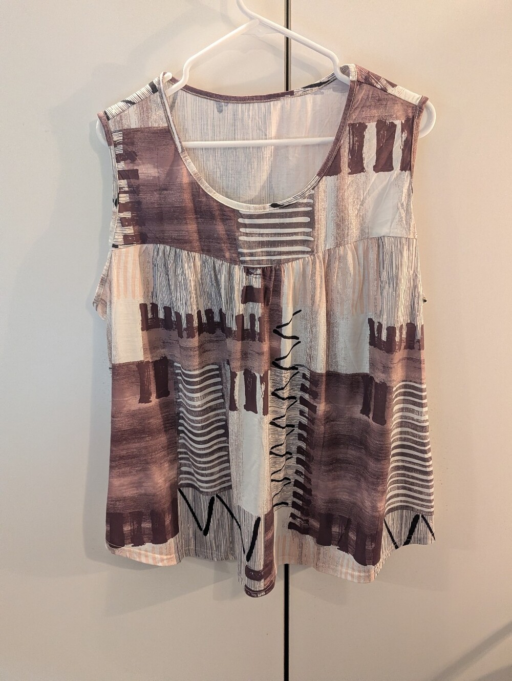 Akewei Sleeveless Printed Women's 2XL Top in Mauve and Cream NWT